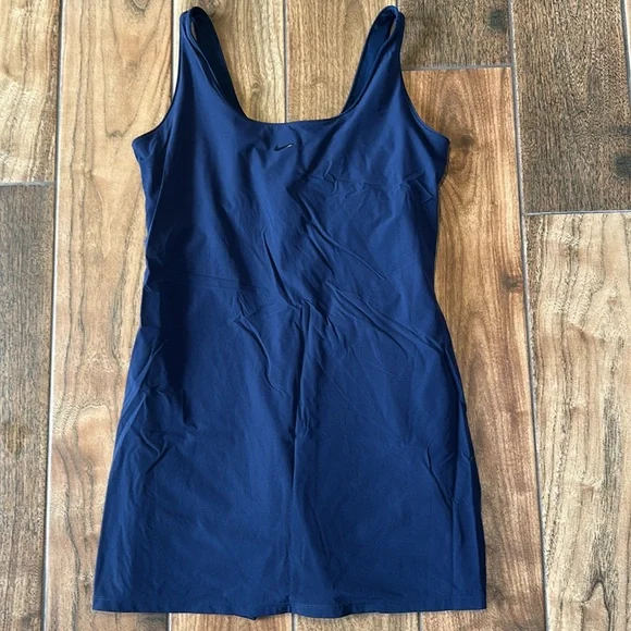 Nike Bliss Luxe Training Dress Navy Dress with Black Check‎ size Medium - Picture 2 of 7
